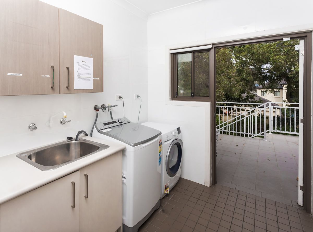 SIL022 LR_Maitland_laundry 2