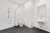 Ensuite 1 LR No Logo