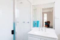 01905398 a971-45b2-b3cc-d339231ba752-lg-Cameron-Park-Bath-1