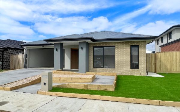 Front of-house-2-1-2048x1282