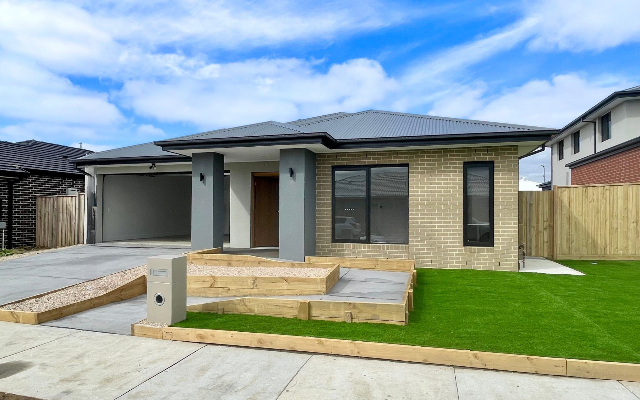 Front of-house-2-1-2048x1282