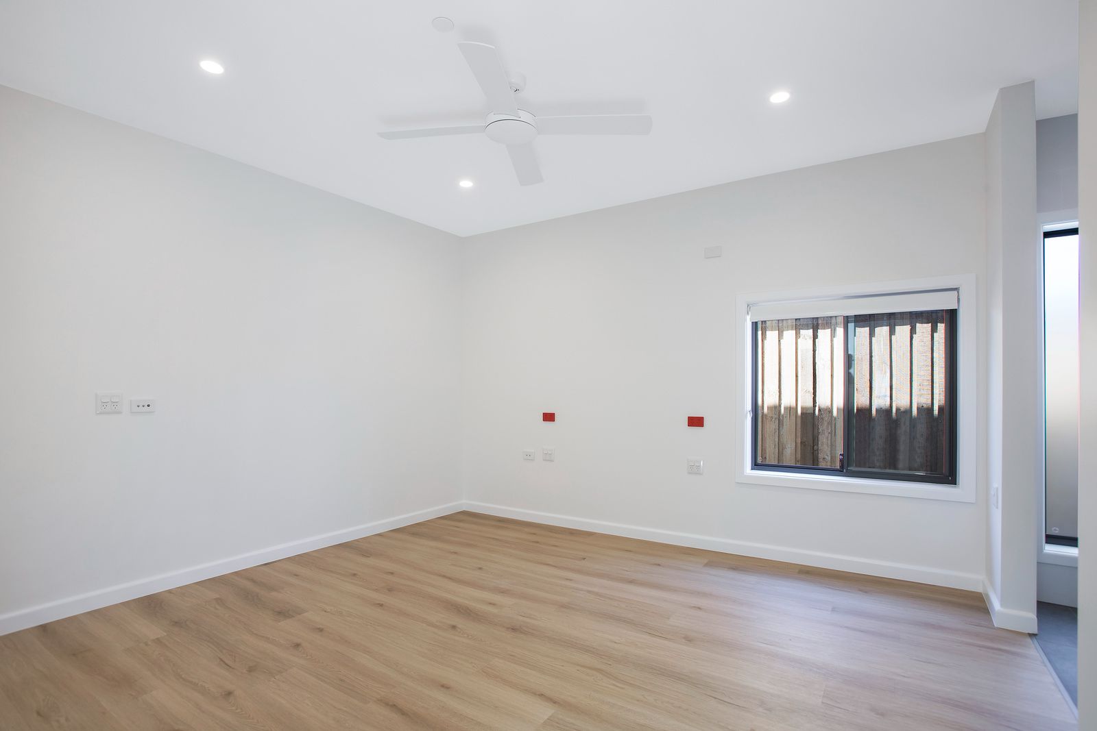 004 Open2view_ID788610-3_Bungama_Street