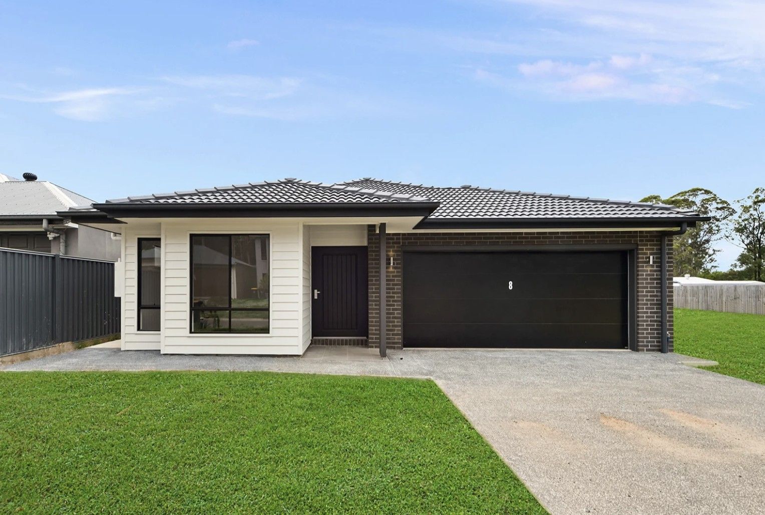 FRONT HOUSE