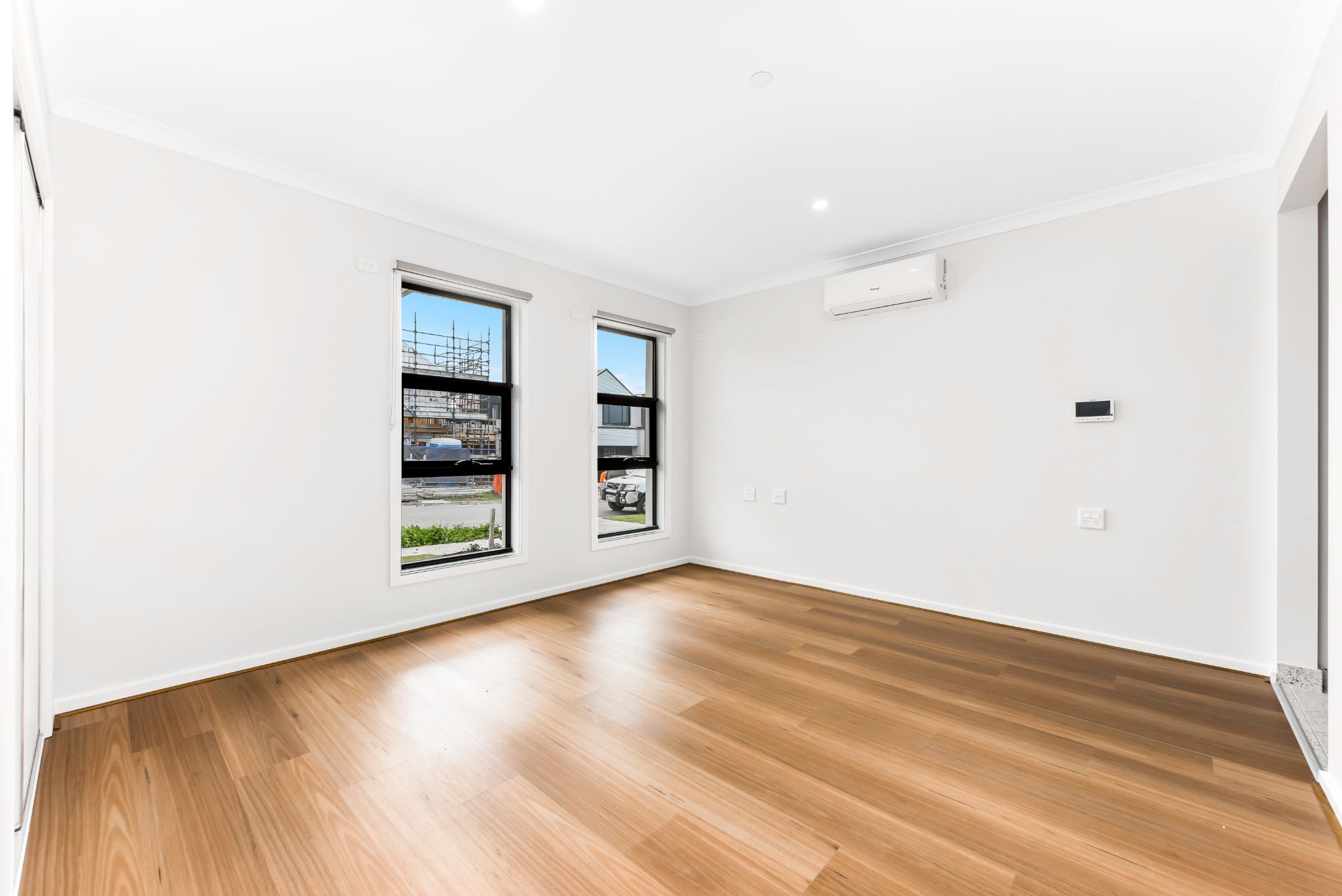 10 Wheatsheaf Road   Print-21