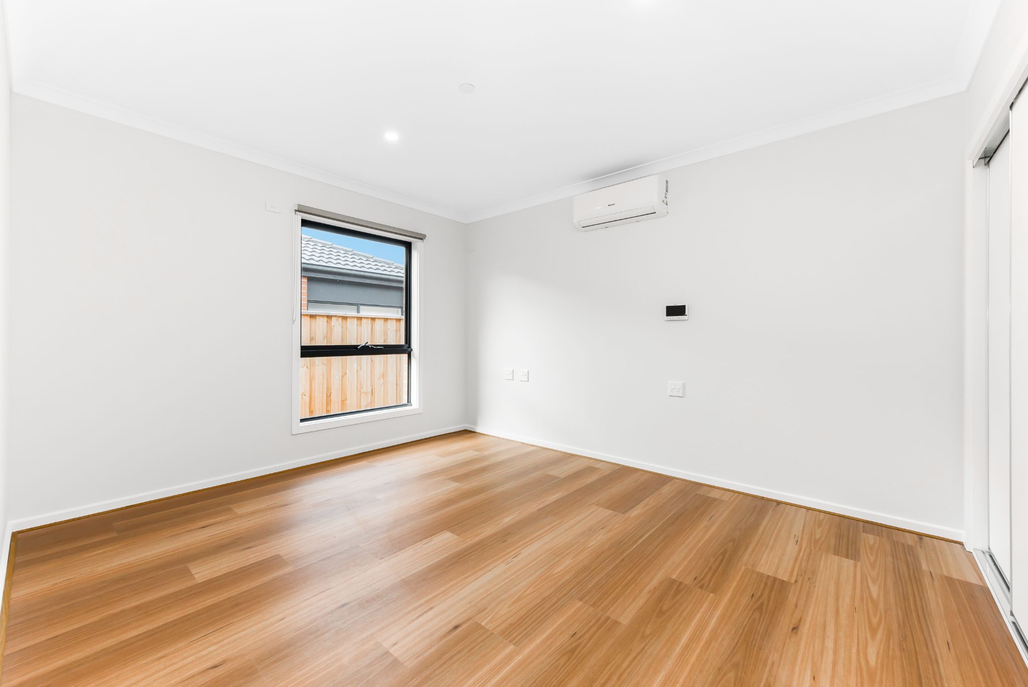 10 Wheatsheaf Road   Print-19