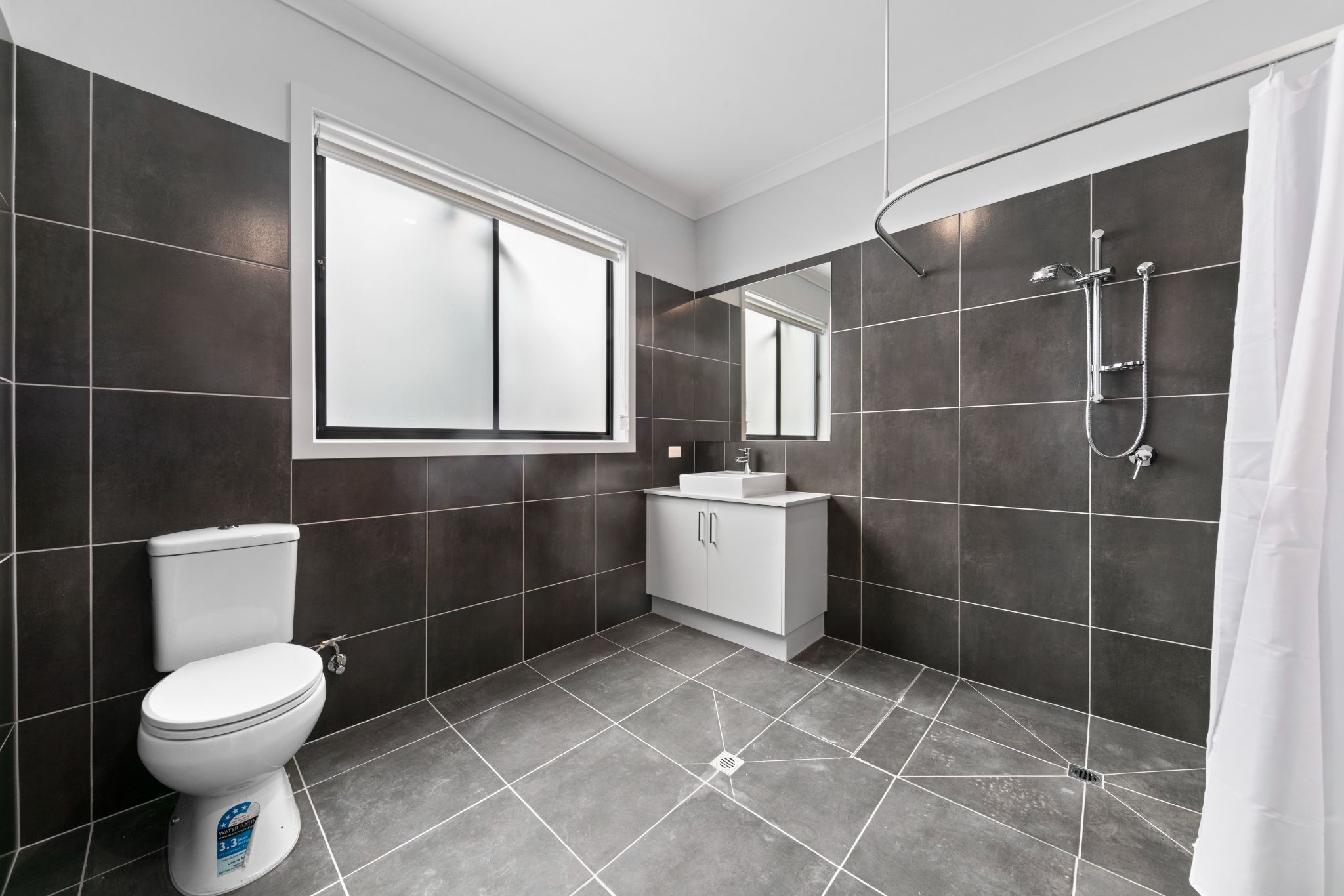 60 Marriott Bvd  Weir Views VIC (7)