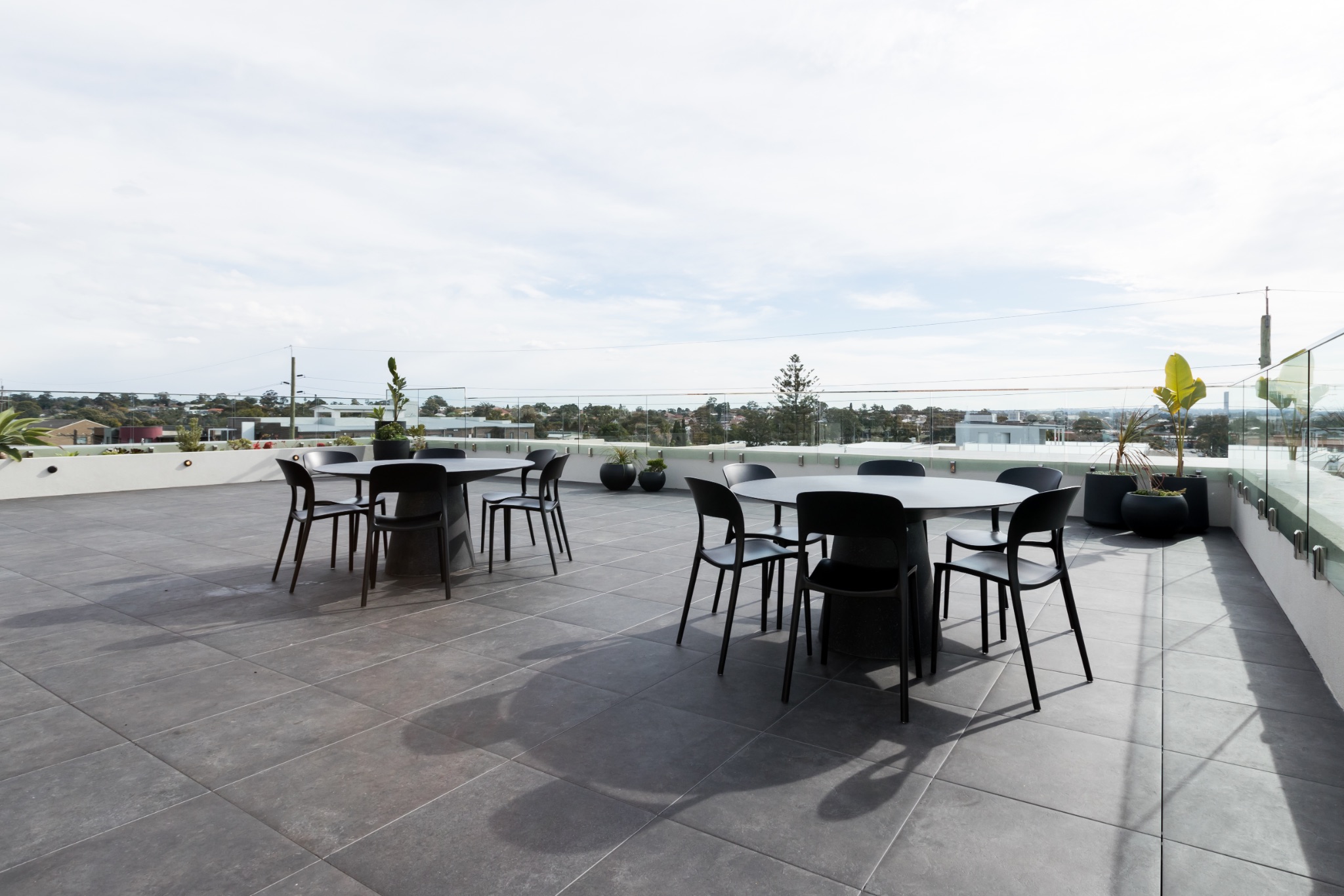 12 190808-0098_HR-GU