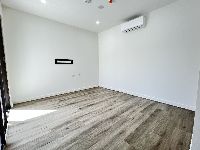 Photo 15 4-2025, 10 59 56 am