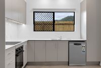 zht8hg872gtqupoebvox