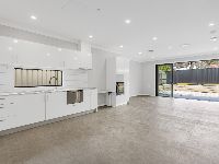 52459 36_BRUCE_ST049