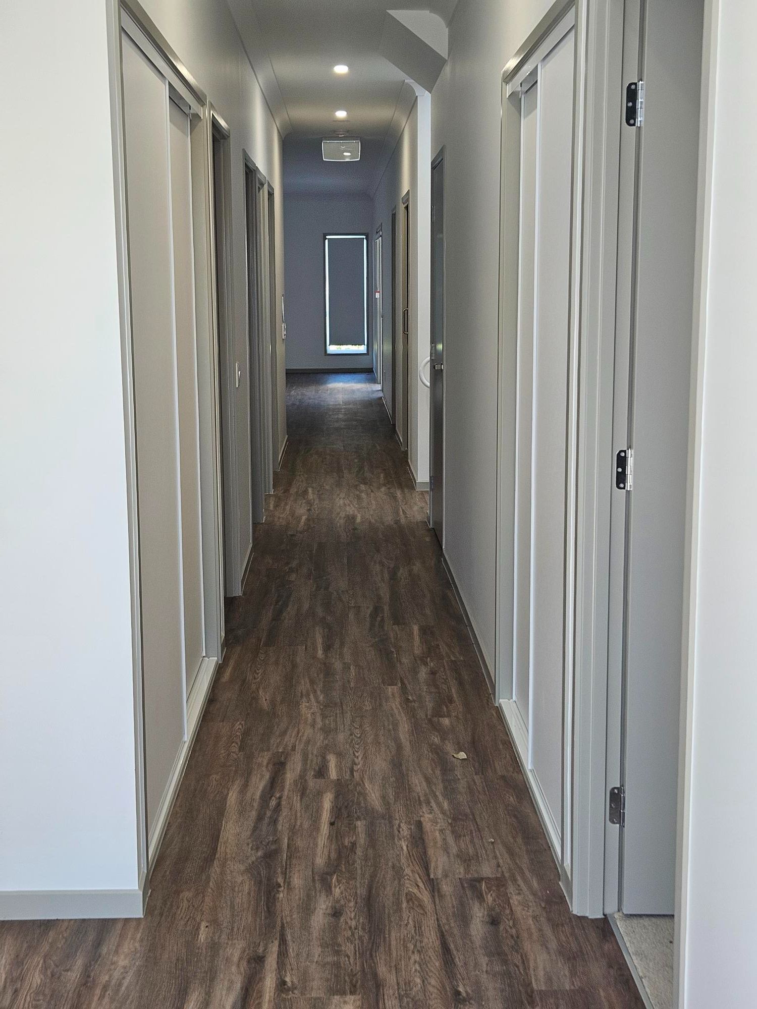 emyeqpqroxnqqipvwpxz