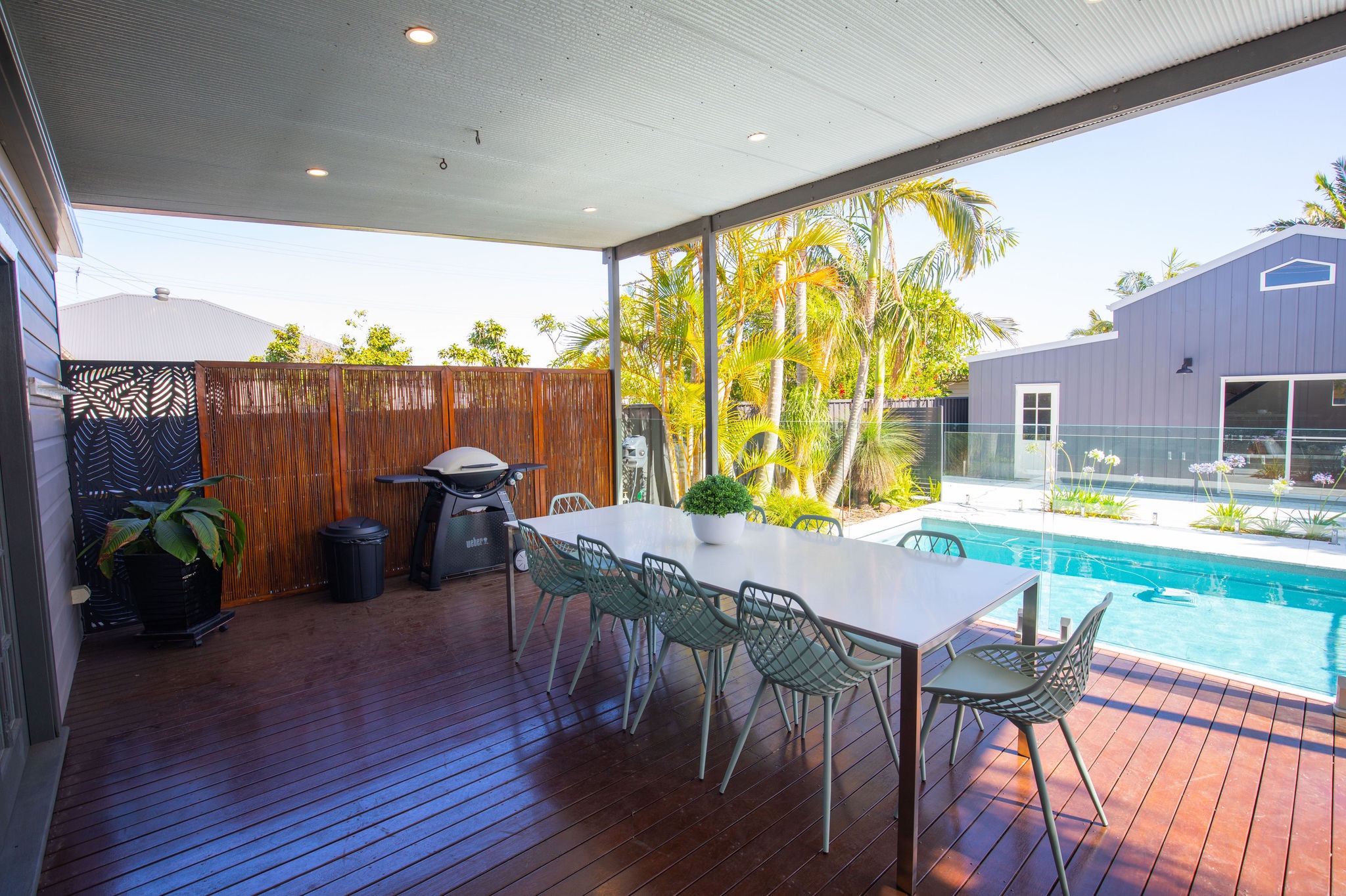 6119827A 9E33-4BDA-941B-CEDF2B1AE0CE