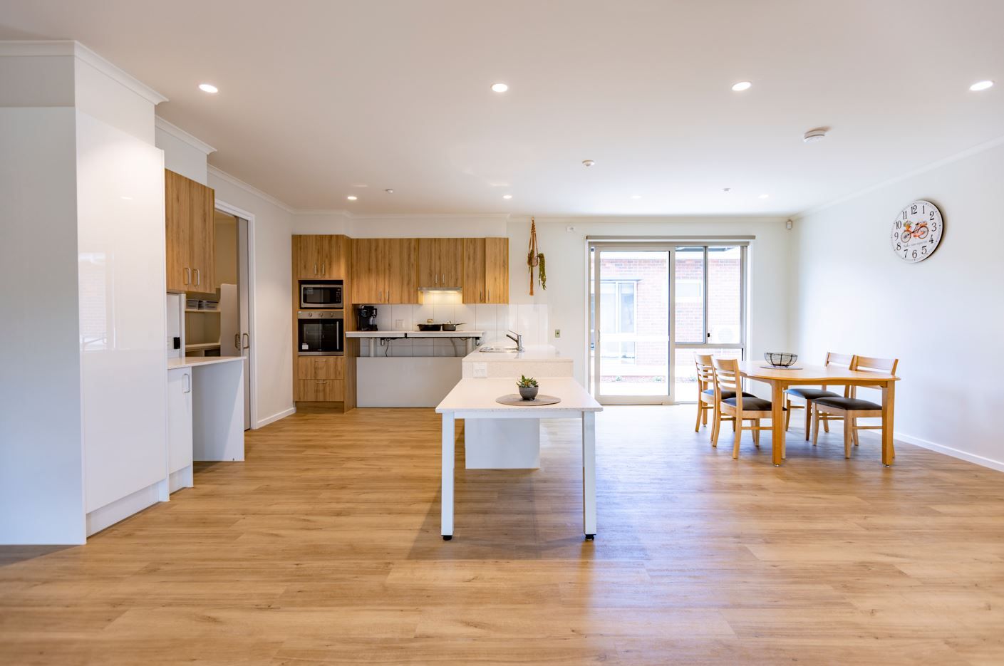 Kitchen dining