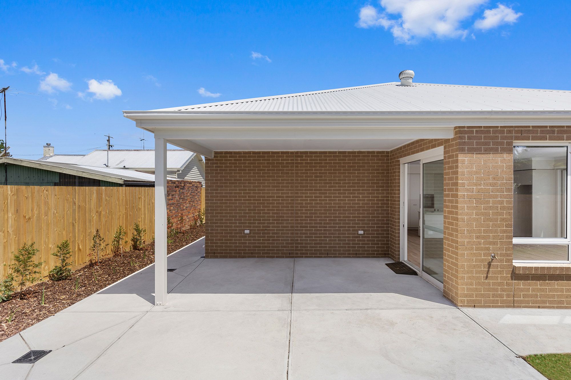 Langford   Unit 1 Alfresco 2 LR No Logo