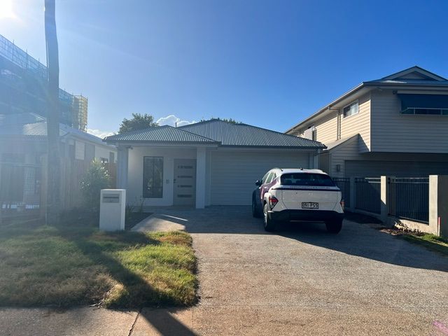Front of 97 Gordon Street Ormiston