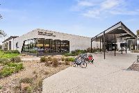 Thornbury   Northcote Aquatic and Recreation Centre LR No Logo copy