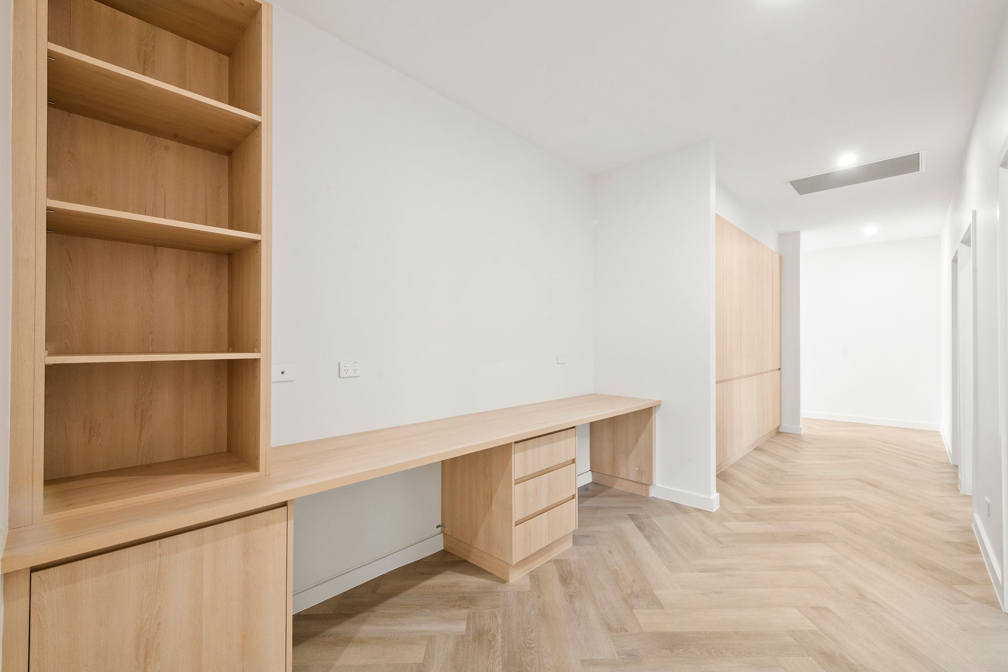 HiRes 20532_5 Bower St Moss Vale_100_572