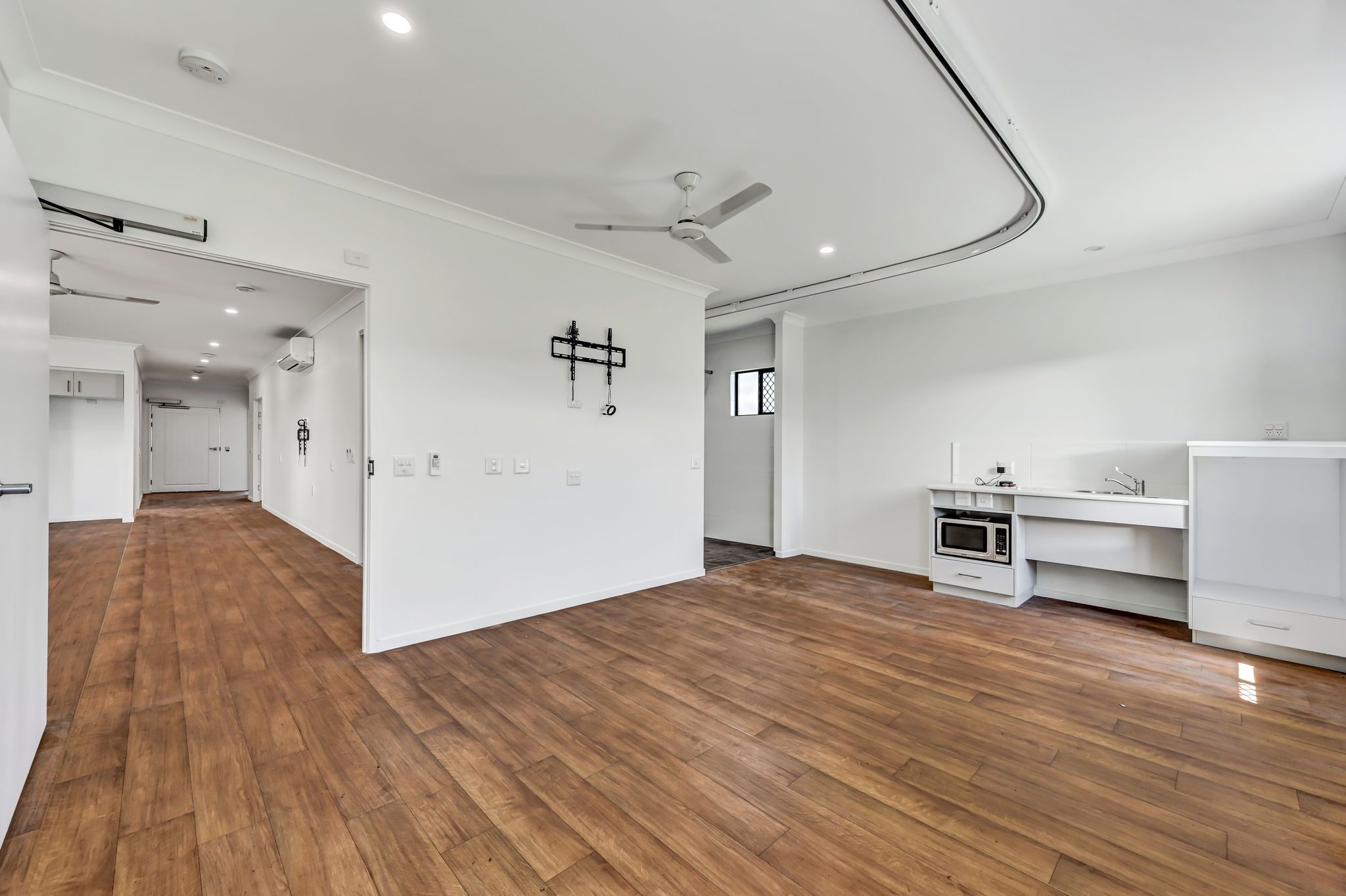 9   Eaglefield St 3 - Bed 2