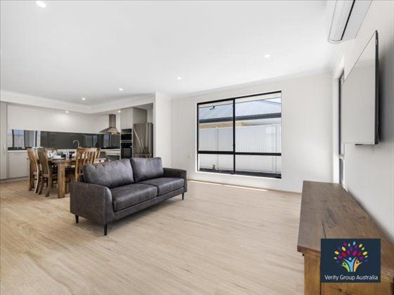 28 R6II4337-2-Edit- watermarked