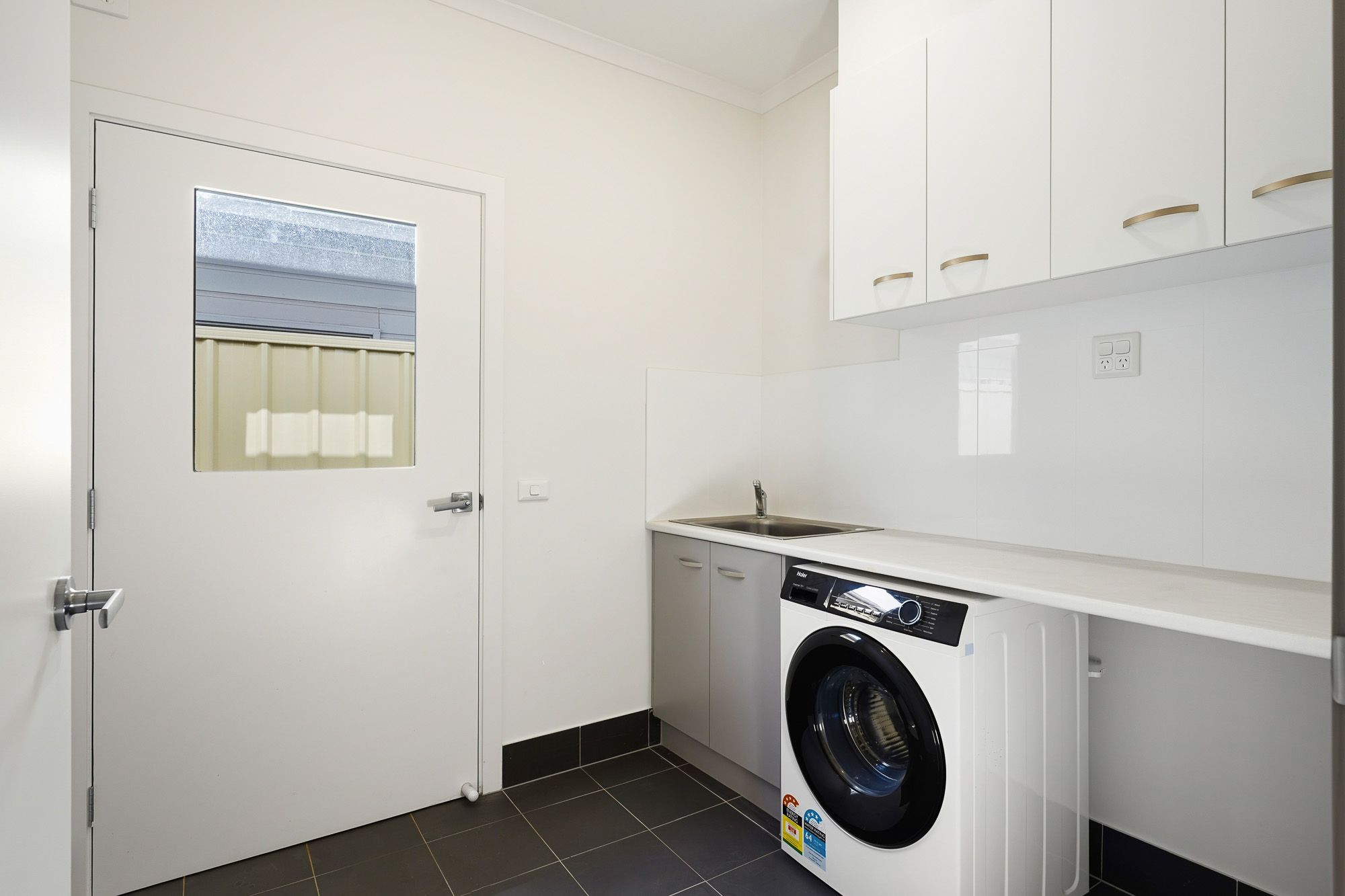 93 Brandis Rd   Photogram Hub _24