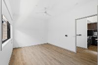 007 Open2view_ID988602-36_Uralba_Street