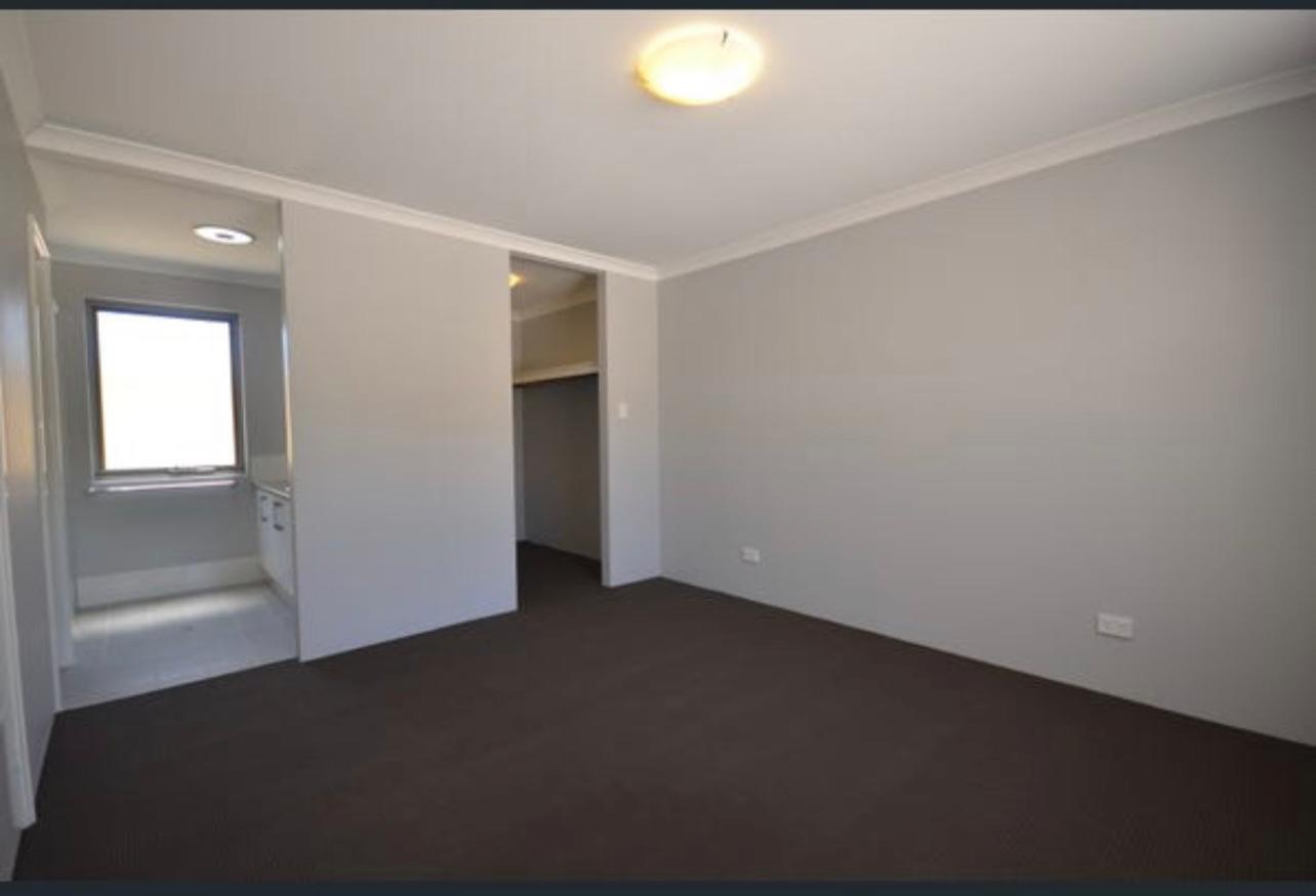 47D471C7 0952-4463-869D-8FCCD5AB8C02