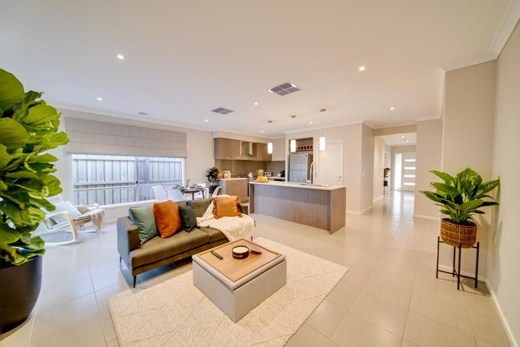 00703e06 f479-43df-82cf-d4b1c4084600-lg-Serenity-Family