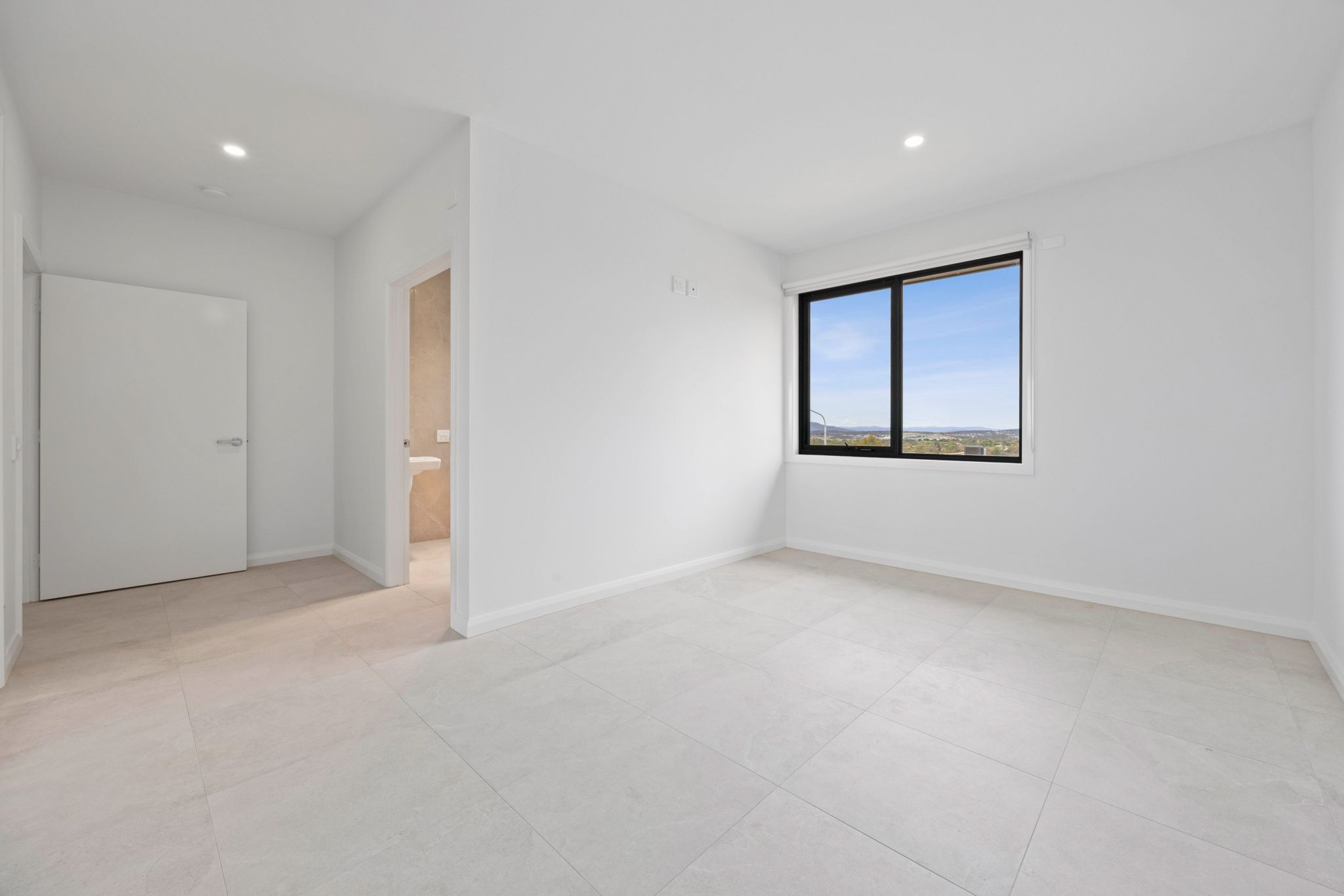 11 print-49-Bainton-Cres-11