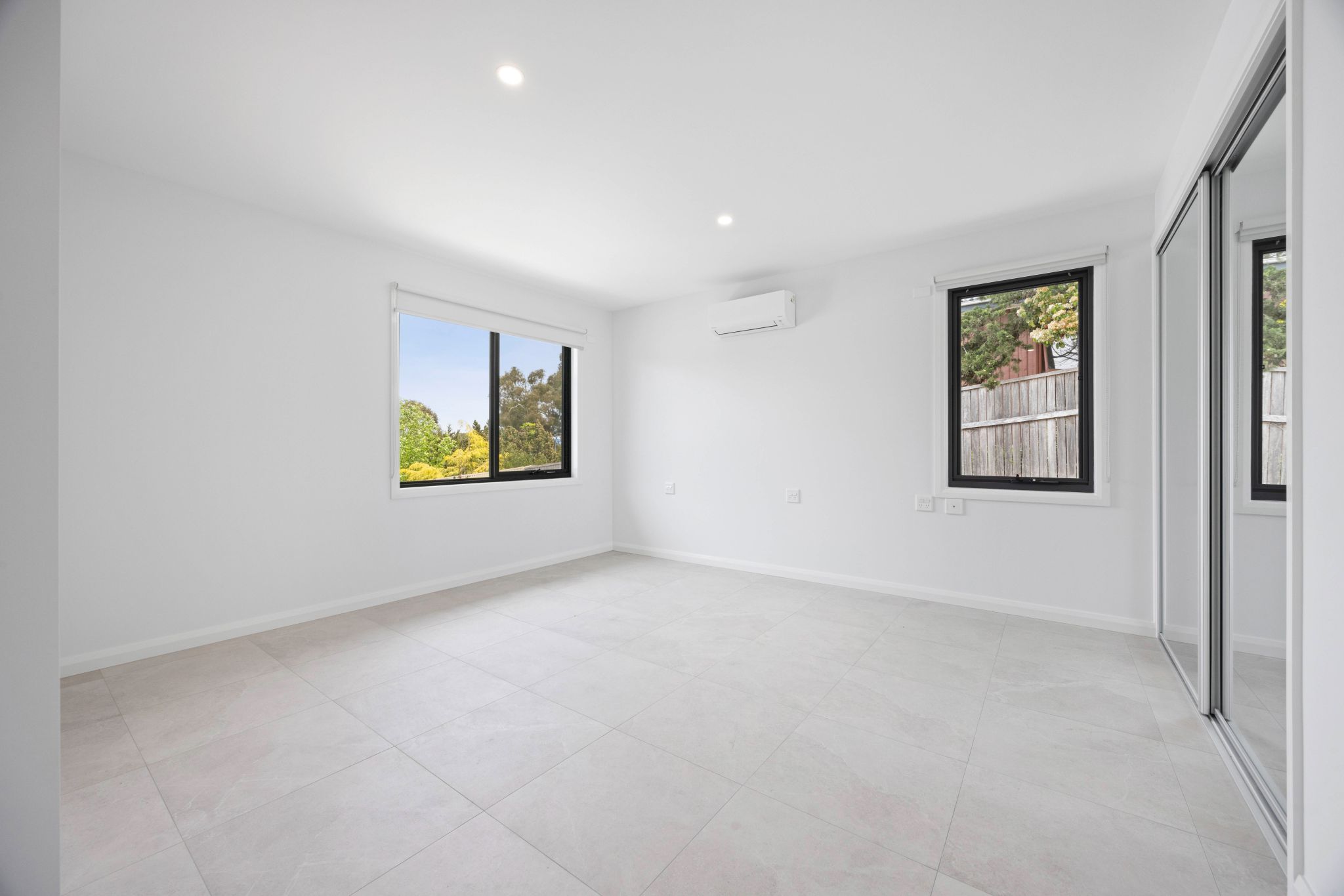 17 print-49-Bainton-Cres-17