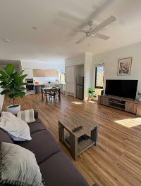 Lounge 2