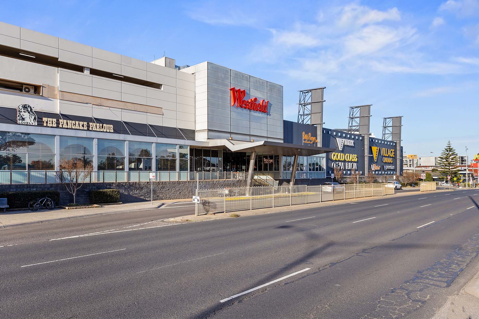 Cheltenham   Westfield Southland LR No Logo