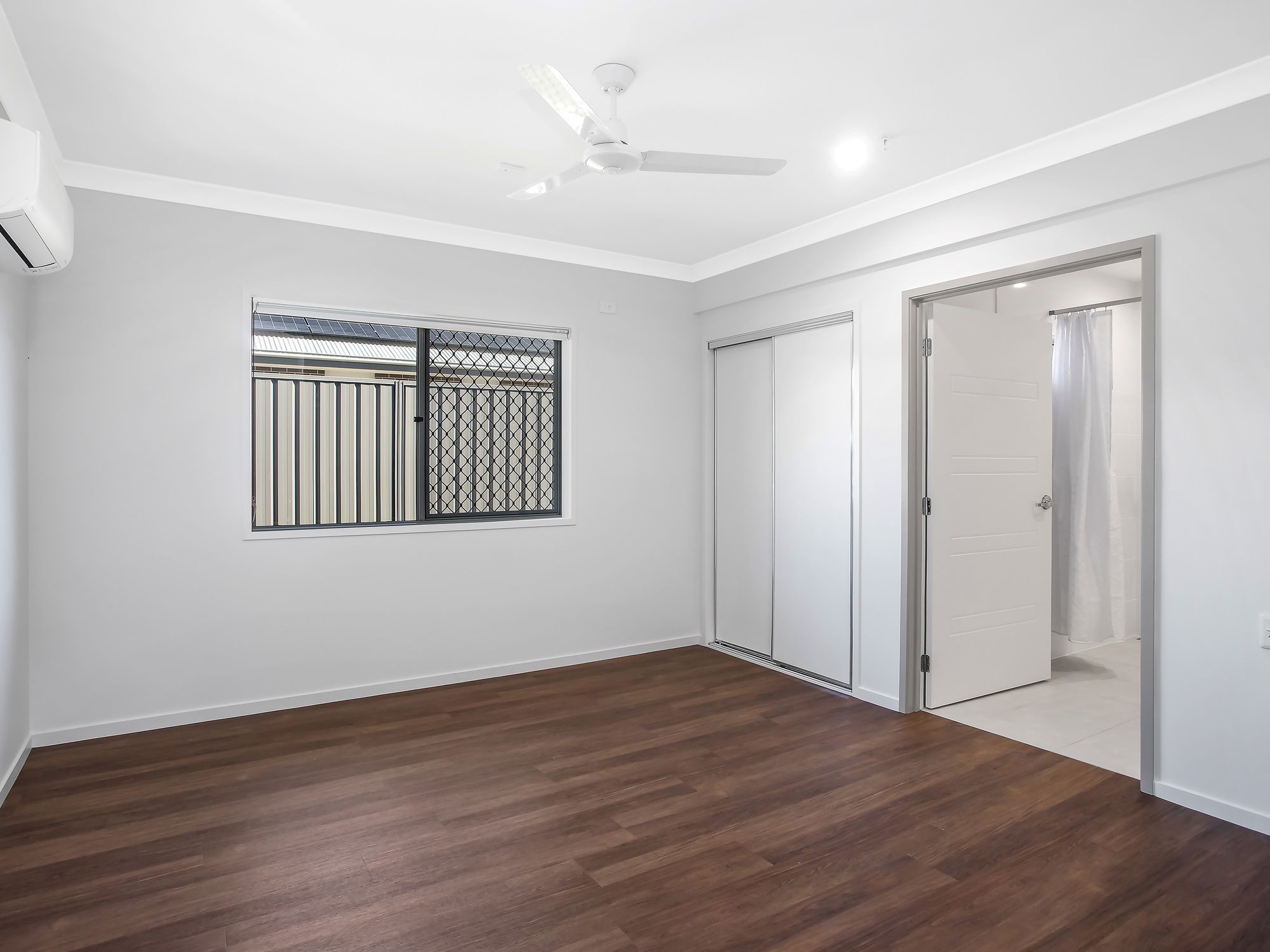 009 Open2view_ID829252-9_Turnberry_Avenue