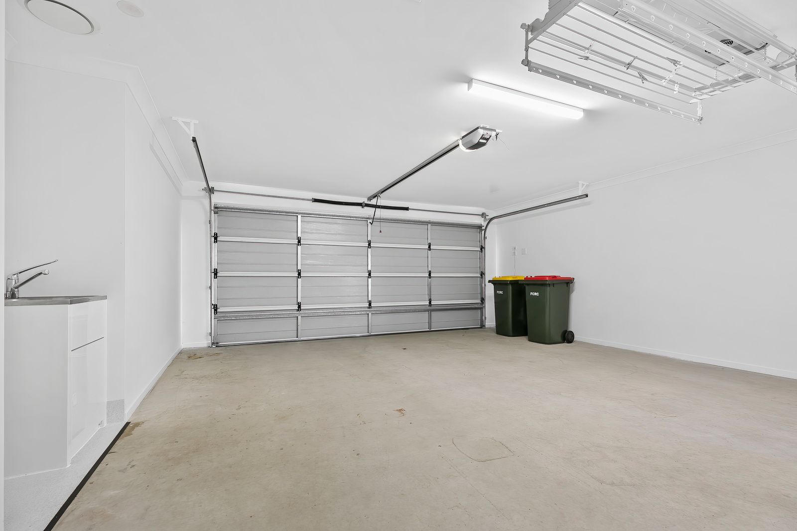 005 Open2view_ID972416-57_Dougan_Street