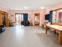 cleaned living-room-under-1MB