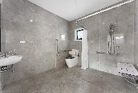 Bath2