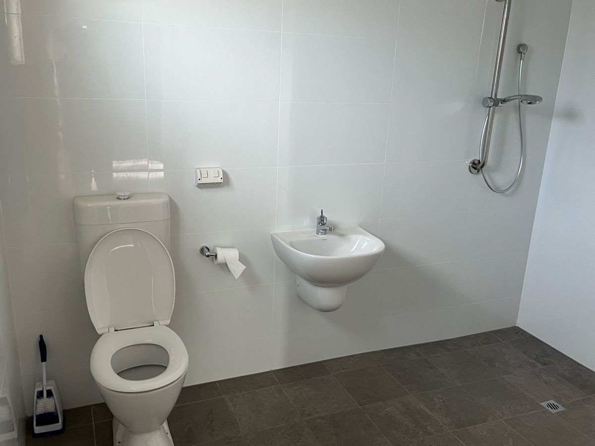 bathroom 155   Copy