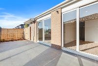 012 Open2view_ID903633-2_Prominent_Road