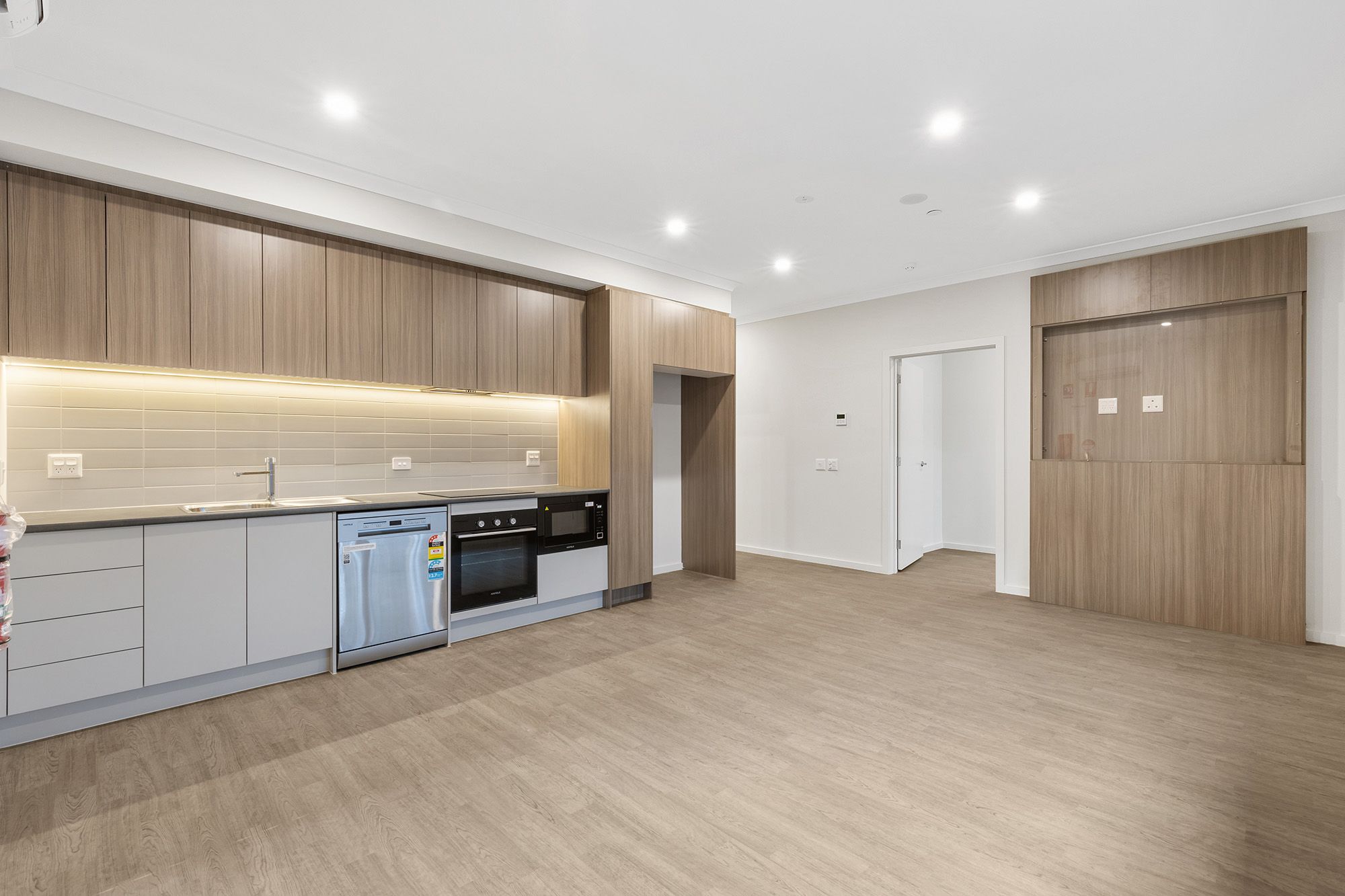 Maude   Dwelling 3 Living Dining Kitchen Bedroom LR No Logo