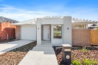 004 Open2view_ID903633-2_Prominent_Road