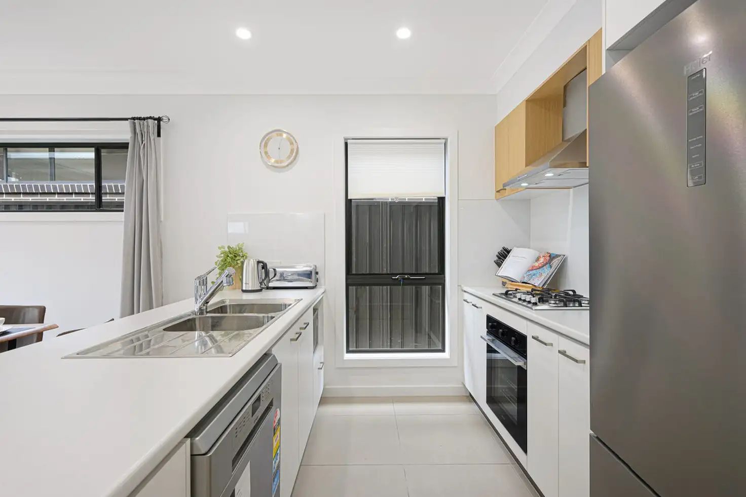 l AgentBox-11899961-4