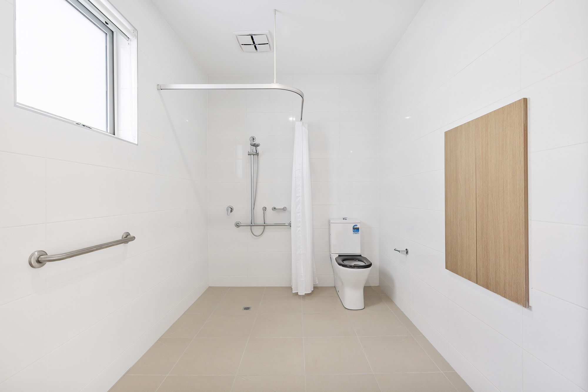 Langford   Unit 1 Ensuite LR No Logo