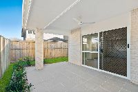 online image-compressor_002_Open2view_ID1015140-25_Shell_Street