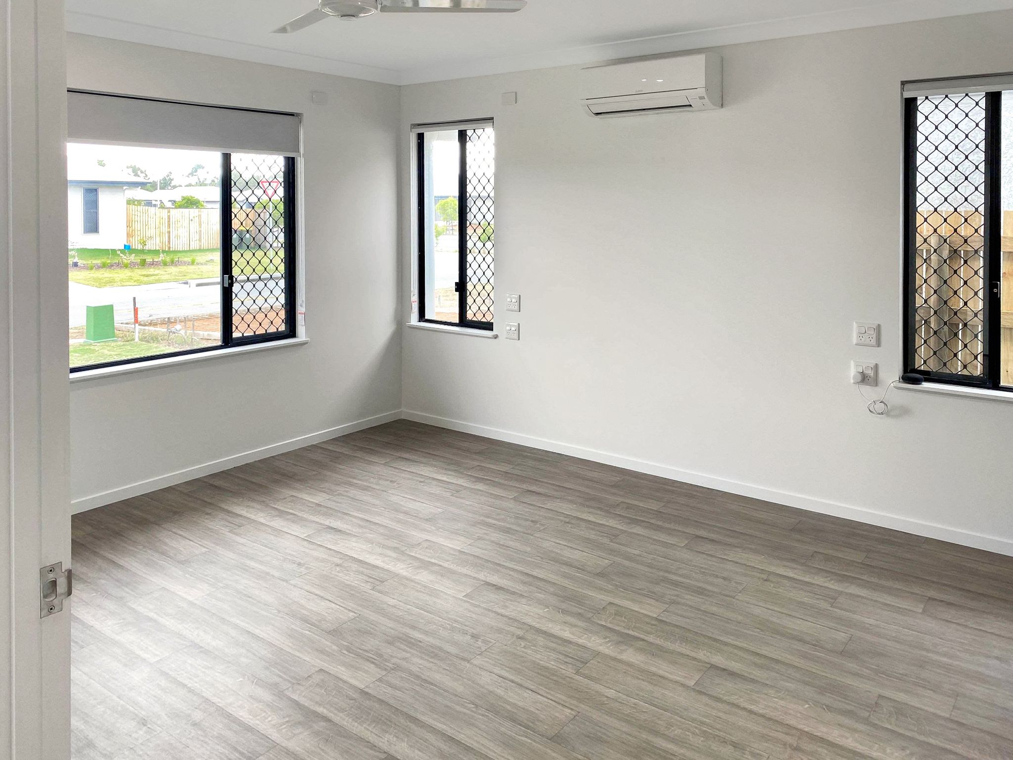 4   Liriope Cres 3 - Bed 1