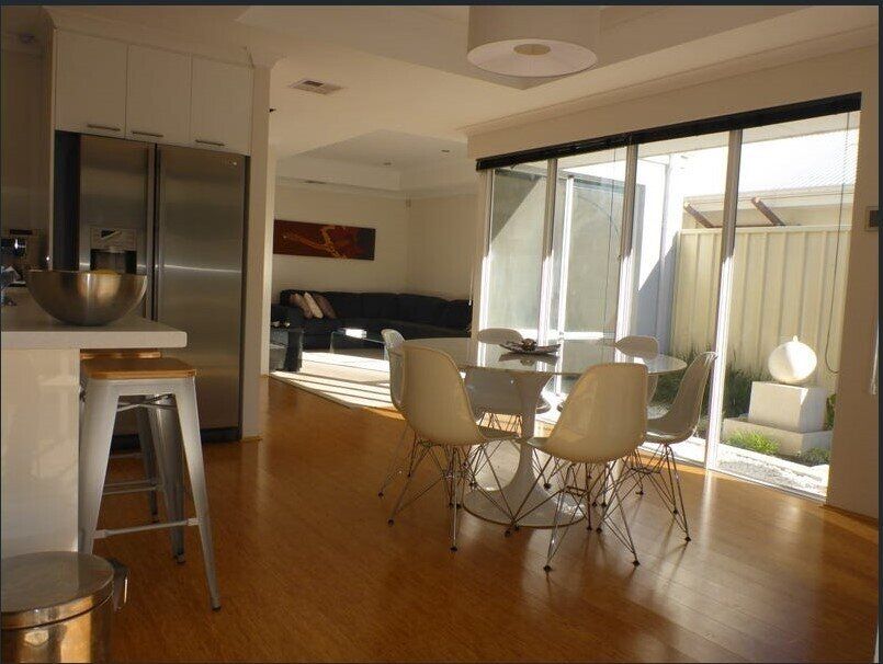 dcd72de8 0536-4829-bfa2-a05419a45e67