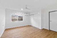online image-compressor_006_Open2view_ID1015140-25_Shell_Street