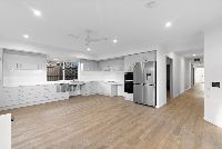 online image-compressor_005_Open2view_ID1015140-25_Shell_Street