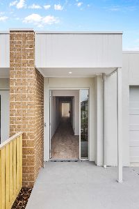 Mount View   Front Porch and Entrance Right LR No Logo