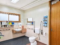 cleaned bathroom-under-1MB