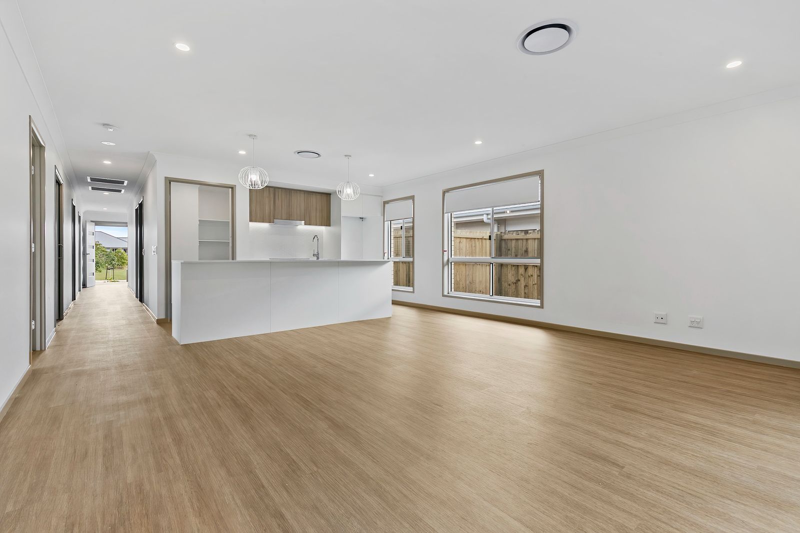 016 Open2view_ID966589-7_Elderberry_Street