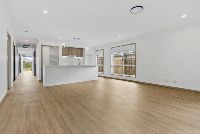 016 Open2view_ID966589-7_Elderberry_Street